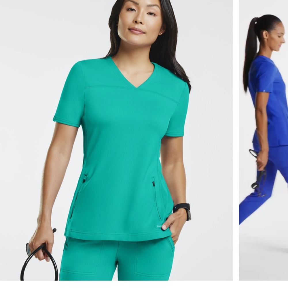 Jaanuu scrub top and pants